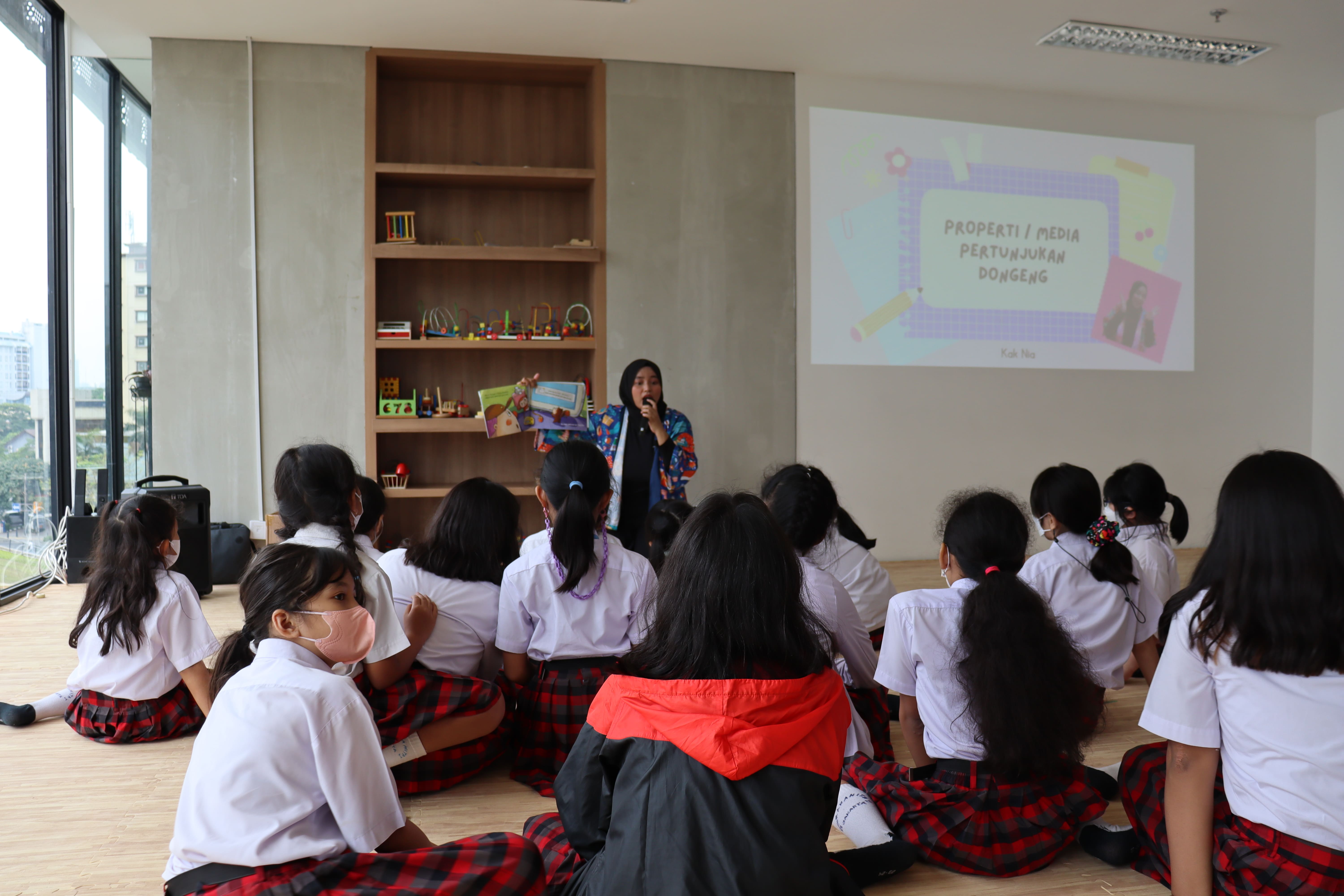 Literasi Kolaborasi PT Gramedia